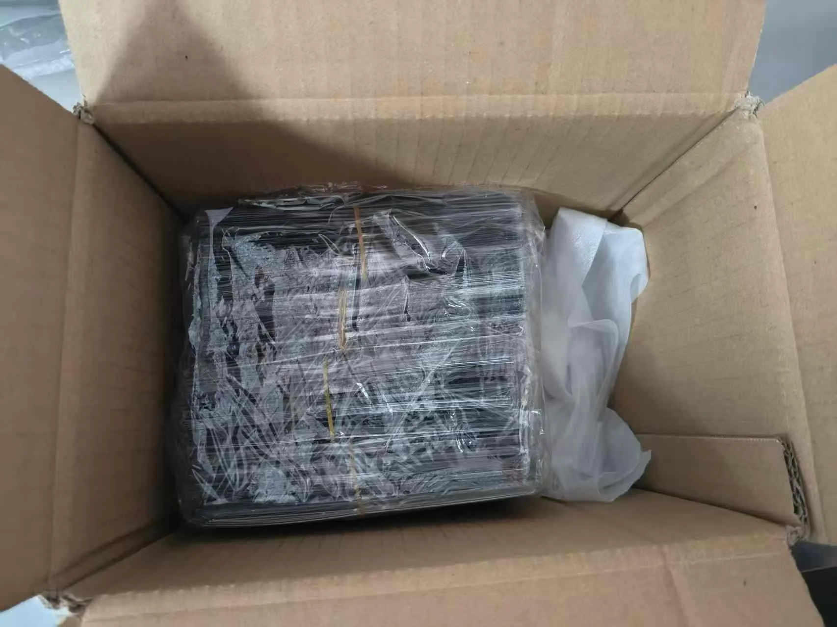 Pesanan kulit kad kredit telah dihantar