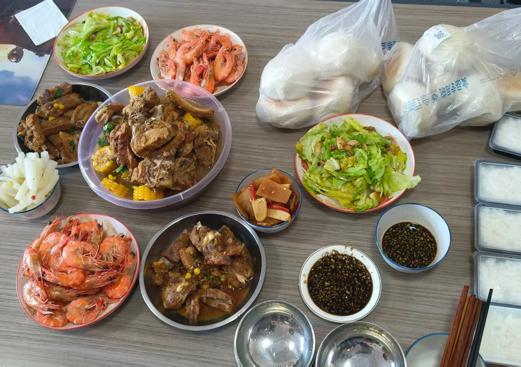 Jojo pek hari makan tengah hari yang lazat