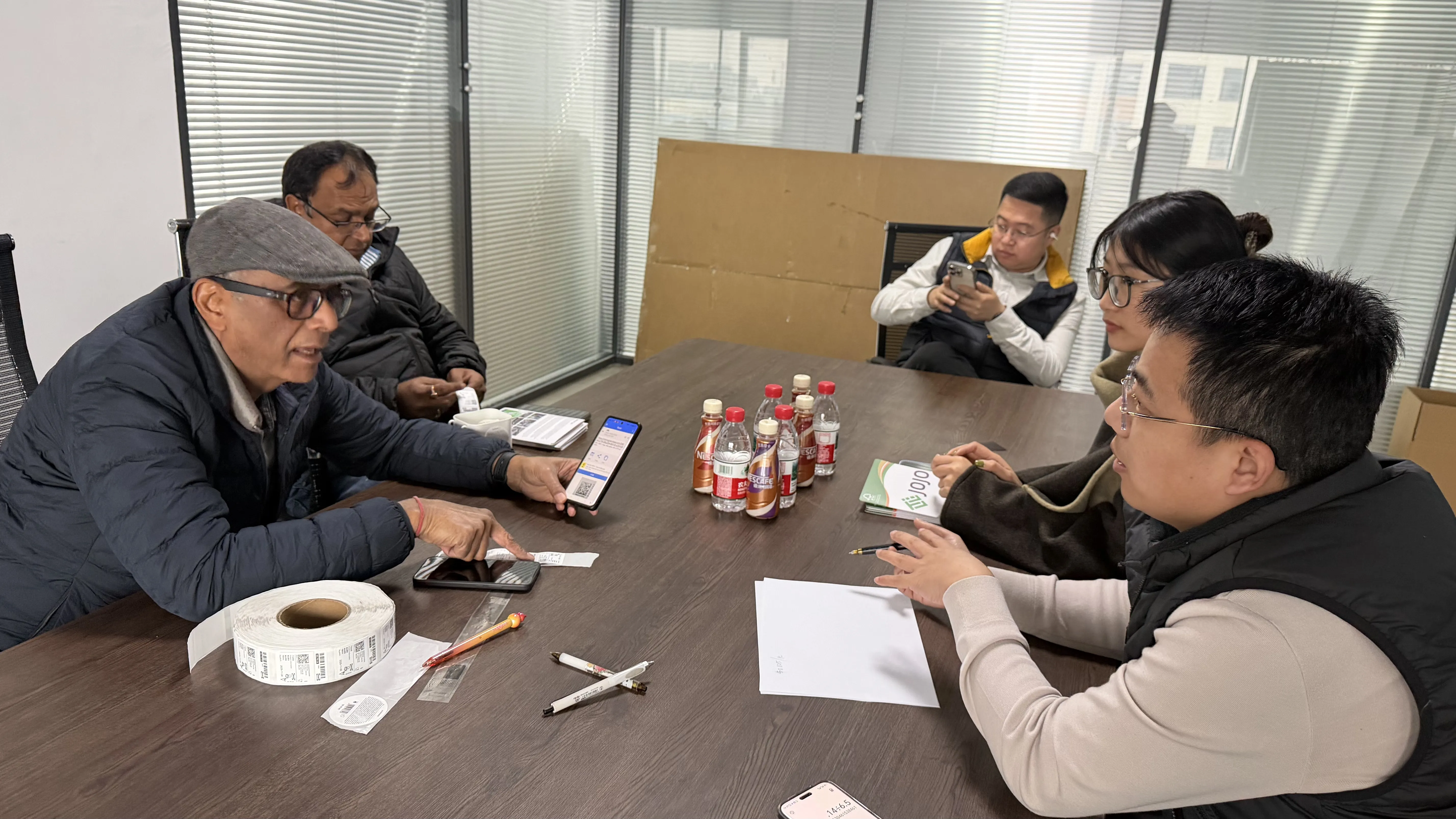 Sangat mengalu-alukan pelanggan untuk melawat kilang kami