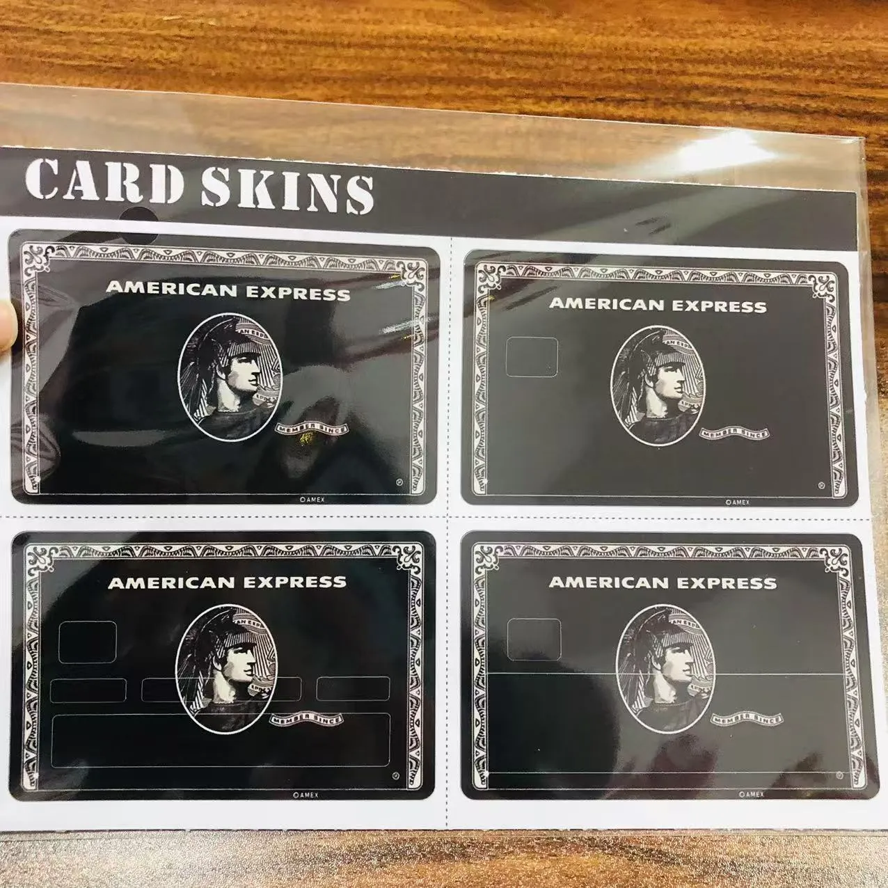 Di sini anda boleh mencari pelekat kad kredit yang anda inginkan